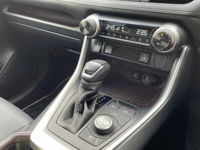 トヨタ ＲＡＶ４ ハイブリットG 神奈川県 2020(令2)年 2.9万km ホワイトパールクリスタルシャイン ワンオーナー/サンルーフ/純正メーカーナビ/(AM/FM/USB/BT/Miracast/フルセグTV)/全方位カメラ/衝突被害軽減ブレーキ/レーンキープアシスト/ブラインドスポットモニター/クリアランスソナー/オートハイビーム/レーダークルーズコントロール/黒革シート/D席メモリー機能付パワーシート/D/N席シートヒーター/ステアリングヒーター/AC100V電源/パワーバックドア/ルーフレール/ビルトインETC2.0/オートミラー/ISOFIX/スペアキー×1/保証書/取扱説明書