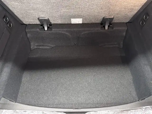 ＢＭＷ Ｘ２ xDrive20i 三重県 2018(平30)年 1.6万km スパークリングストームブリリアントエフェクト プレミアムガソリン・ターボ/xDrive（4WD）/MTモード付フロア8AT（DCT）/8インチ iDriveナビ/（FM/AM/HDDREC/CD/DVD/Bluetooth/USB）/リヤビューカメラ（予想進路表示機能付）/ドライブレコーダー 前後/ETC（ミラー内蔵・ITSスポット対応・DSRC車載器）/【OP】電動パノラマガラスサンルーフ/安全/●ドライビング・アシスト/・レーンディパーチャーウォーニング（車線逸脱警告システム）/・前車接近警告機能/・衝突回避・被害軽減ブレーキ/●【OP】ドライビング・アシスト・プラス/・アクティブクルーズコントロール（ストップ＆ゴー機能付）/●ヒルディセントコントロール/●パーキングアシスト/●パークディスタンスコントロール（フロント・リヤ）/装備/・【OP】BMWヘッドアップディスプレイ/・オートマチックテールゲートオペレーション（開閉）/・シートヒーター（D/N）/・電動サイドサポート付スポーツシート/・左右独立オートエアコン/・オートライト/・LEDヘッドライト/・前後フォグライト/・レインセンサー（オートワイパー）/・パドルシフト/・純正19inAW/・保/取/ナビ取/など