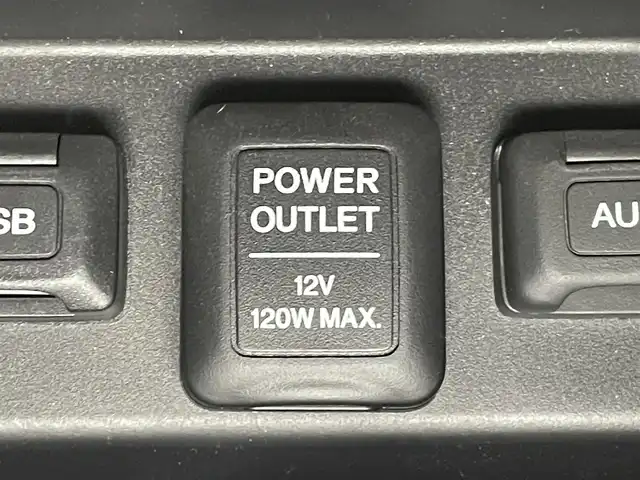 ホンダ シビック タイプR ユーロ 群馬県 2011(平23)年 8.4万km チャンピオンシップホワイト 純正CDオーディオ/==============/Ｈｏｎｄａ　Ｒ　ｓｐｅｃ　シート（アルカンターラ）純正オーディオ　マルチインフォメーションディスプレイ　キーレス　エンジンスターターボタン　シリアルプレート　ＶＳＡ　ＨＩＤ　ｉ－ＶＴＥＣ　６ＭＴ　禁煙/車内ペット毛あり