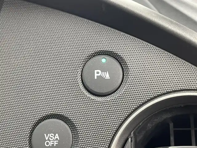 ホンダ シビック タイプR ユーロ 群馬県 2011(平23)年 8.4万km チャンピオンシップホワイト 純正CDオーディオ/==============/Ｈｏｎｄａ　Ｒ　ｓｐｅｃ　シート（アルカンターラ）純正オーディオ　マルチインフォメーションディスプレイ　キーレス　エンジンスターターボタン　シリアルプレート　ＶＳＡ　ＨＩＤ　ｉ－ＶＴＥＣ　６ＭＴ　禁煙/車内ペット毛あり