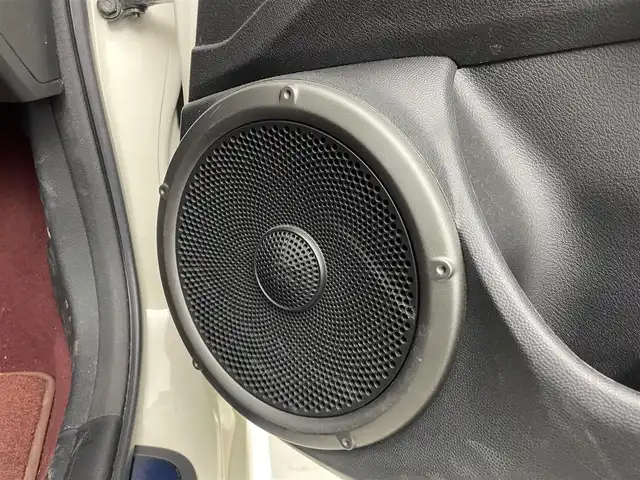 ホンダ シビック タイプR ユーロ 群馬県 2011(平23)年 8.4万km チャンピオンシップホワイト 純正CDオーディオ/==============/Ｈｏｎｄａ　Ｒ　ｓｐｅｃ　シート（アルカンターラ）純正オーディオ　マルチインフォメーションディスプレイ　キーレス　エンジンスターターボタン　シリアルプレート　ＶＳＡ　ＨＩＤ　ｉ－ＶＴＥＣ　６ＭＴ　禁煙/車内ペット毛あり