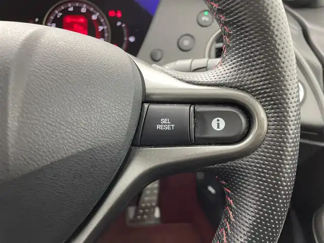 ホンダ シビック タイプR ユーロ 群馬県 2011(平23)年 8.4万km チャンピオンシップホワイト 純正CDオーディオ/==============/Ｈｏｎｄａ　Ｒ　ｓｐｅｃ　シート（アルカンターラ）純正オーディオ　マルチインフォメーションディスプレイ　キーレス　エンジンスターターボタン　シリアルプレート　ＶＳＡ　ＨＩＤ　ｉ－ＶＴＥＣ　６ＭＴ　禁煙/車内ペット毛あり