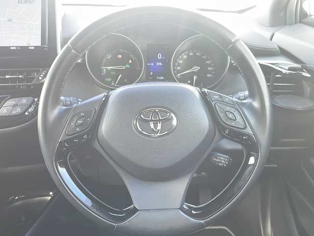 トヨタ Ｃ－ＨＲ G モード ネロ 愛知県 2019(令1)年 7.2万km ブラックマイカ 純正SDナビ/【フルセグ・DVD再生可・CD・Bluetooth】/バックカメラ/ビルトインETC/Toyota Safety Sense/【プリクラッシュセーフティシステム・レーンディパーチャーアラート・レーダークルーズコントロール・ブラインドスポットモニター】/アイドリングストップ/シートヒーター/カーテンエアバック/プッシュスタート/スマートキー/スペアキーあり/純正フロアマット/ドアバイザー/新車保証書/取扱説明書