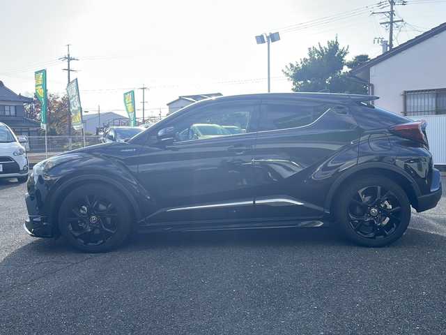 トヨタ Ｃ－ＨＲ G モード ネロ 愛知県 2019(令1)年 7.2万km ブラックマイカ 純正SDナビ/【フルセグ・DVD再生可・CD・Bluetooth】/バックカメラ/ビルトインETC/Toyota Safety Sense/【プリクラッシュセーフティシステム・レーンディパーチャーアラート・レーダークルーズコントロール・ブラインドスポットモニター】/アイドリングストップ/シートヒーター/カーテンエアバック/プッシュスタート/スマートキー/スペアキーあり/純正フロアマット/ドアバイザー/新車保証書/取扱説明書