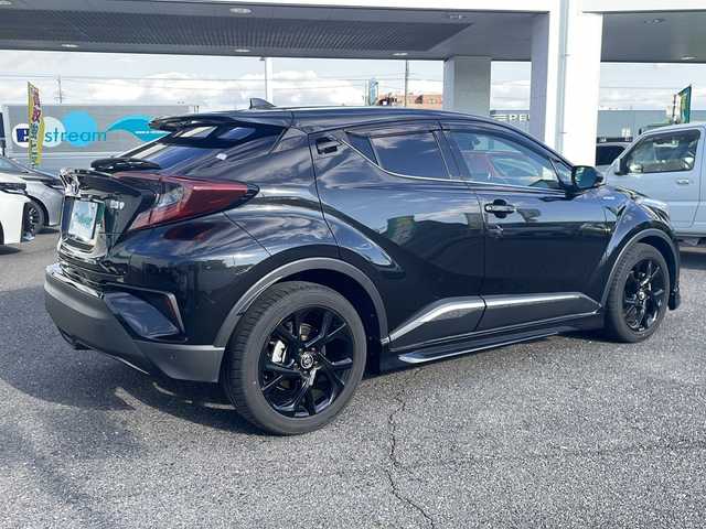 トヨタ Ｃ－ＨＲ G モード ネロ 愛知県 2019(令1)年 7.2万km ブラックマイカ 純正SDナビ/【フルセグ・DVD再生可・CD・Bluetooth】/バックカメラ/ビルトインETC/Toyota Safety Sense/【プリクラッシュセーフティシステム・レーンディパーチャーアラート・レーダークルーズコントロール・ブラインドスポットモニター】/アイドリングストップ/シートヒーター/カーテンエアバック/プッシュスタート/スマートキー/スペアキーあり/純正フロアマット/ドアバイザー/新車保証書/取扱説明書