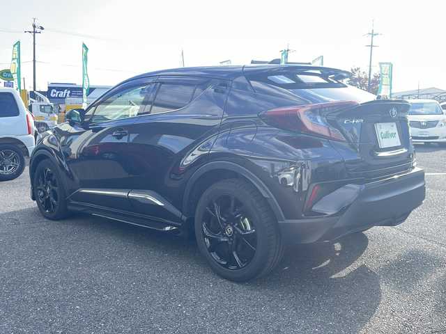 トヨタ Ｃ－ＨＲ G モード ネロ 愛知県 2019(令1)年 7.2万km ブラックマイカ 純正SDナビ/【フルセグ・DVD再生可・CD・Bluetooth】/バックカメラ/ビルトインETC/Toyota Safety Sense/【プリクラッシュセーフティシステム・レーンディパーチャーアラート・レーダークルーズコントロール・ブラインドスポットモニター】/アイドリングストップ/シートヒーター/カーテンエアバック/プッシュスタート/スマートキー/スペアキーあり/純正フロアマット/ドアバイザー/新車保証書/取扱説明書