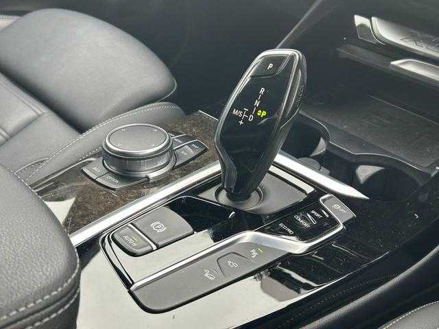 ＢＭＷ Ｘ３ xDrive20d Mスポーツ 埼玉県 2017(平29)年 5.8万km 黒 黒革シート　/ＨＵＤ　/純正ナビ　/フルセグ　/３６０カメラ　/全席シートヒーター　/パワーシート　/ＡＣＣ　/ＢＳＭ　/ＬＥＤヘッドライト　/ＯＰ２０インチアルミホイール/パワーバックドア　/ドライブレコーダー　ＥＴＣ