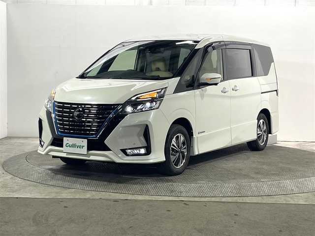 日産 セレナ e－パワー ハイウェイスター V 大阪府 2020(令2)年 4.2万km ブリリアントホワイトパール アルパイン９インチナビＴＶ　ＥＴＣ　バックカメラ　ドラレコ　プロパイロット　両側電動　ＬＥＤヘッドライト　ブラインドスポットモニター　コーナーセンサー　フォグランプ　オートライト　オートエアコン