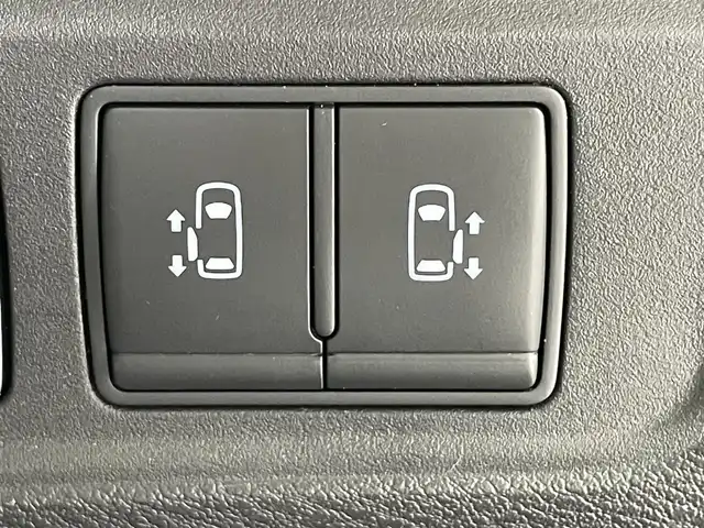日産 セレナ e－パワー ハイウェイスター V 大阪府 2020(令2)年 4.2万km ブリリアントホワイトパール アルパイン９インチナビＴＶ　ＥＴＣ　バックカメラ　ドラレコ　プロパイロット　両側電動　ＬＥＤヘッドライト　ブラインドスポットモニター　コーナーセンサー　フォグランプ　オートライト　オートエアコン