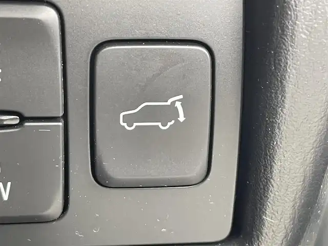 マツダ ＣＸ－８ XD プロアクティブ 茨城県 2018(平30)年 3.9万km スノーフレイクホワイトパールマイカ 純正ナビ/【AM・FM・aha・Sticher・BT・USB・ＣＤ・ＤＶＤ・ＡＵＸ・ＴＶ】/シートヒーター/パワーシート/シートメモリ/ステアリングヒーター/ルーフレール/電動リアゲート/ＢＳＭ/ＨＵＤ/レーダークルコン/全方位カメラ/ＥＴＣ/前後ドラレコ/前後コーナーセンサー/ブレーキホールド/オートライト/純正フロアマット/純正アルミホイール