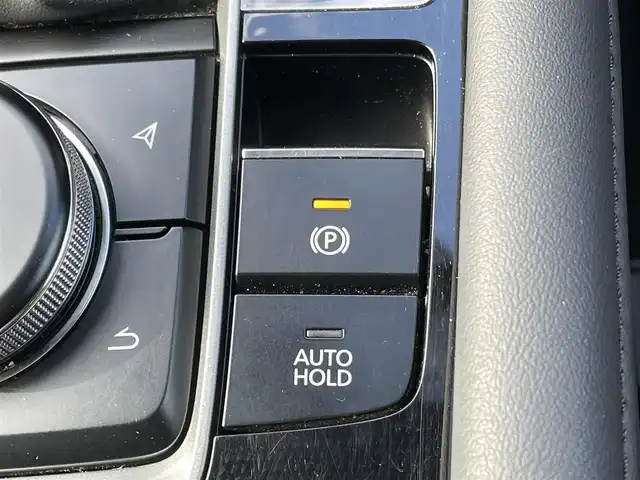 マツダ マツダ３ファストバック 15S ツーリング 山梨県 2020(令2)年 3.9万km スノーフレイクホワイトパールマイカ ワンオーナー/純正ナビ/純正CD/DVD/Bluetooth接続/フルセグTV/ETC/ミラー一体型ドライブレコーダー/電動パーキングブレーキ/ブレーキホールド/アダプティブクルーズコントロール/ステアリングスイッチ/スペアキー/取扱説明書/保証書