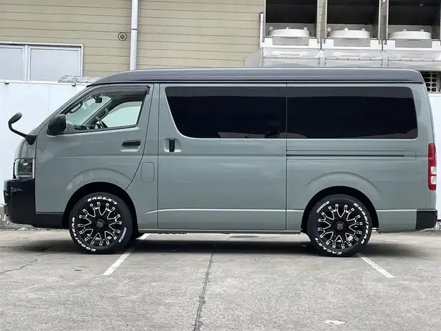 トヨタ ハイエース GL 青森県 2010(平22)年 10.9万km Ｌグリーン 4WD/フルセグTV/社外メモリナビ/AM/FM/CD/DVD/BT/USB/片側パワースライド/オートライト/フォグランプ/社外フリップダウンモニター/ETC/コーナーセンサー/バックカメラ/ホワイトレタータイヤ/社外フロントグリル/社外センターコンソール/社外シートカバー/冬タイヤ積み込み有/取扱説明書