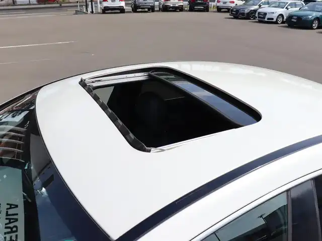 メルセデス・ベンツ ＣＬＳ２２０ｄ スポーツ エクスクルーシブPKG 宮城県 2018(平30)年 5.9万km ダイヤモンドホワイト 純正ナビＴＶ/・フルセグ・ＢＴ・ＵＳＢ/バック・３６０℃カメラ/・リモートパーキングアシスト/レーダーセーフティ/・アクティブブレーキアシスト/・アテンションアシスト/・レーンチェンジアシスト/アダプティブクルーズコントロール/ダイナミックセレクト/サンルーフ/左右メモリー機能付きパワーシート/・エアシート・シートヒーター/全席シートヒーター/ブルメスターサウンド/エアサスペンション/パヒュームアトマイザー/パワートランク/フットトランクオープナー/パドルシフト/アンビエントライト/ＬＥＤヘッドライト/・オートライト・オートハイビーム