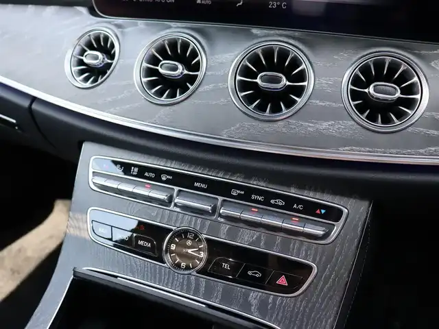 メルセデス・ベンツ ＣＬＳ２２０ｄ スポーツ エクスクルーシブPKG 宮城県 2018(平30)年 5.9万km ダイヤモンドホワイト 純正ナビＴＶ/・フルセグ・ＢＴ・ＵＳＢ/バック・３６０℃カメラ/・リモートパーキングアシスト/レーダーセーフティ/・アクティブブレーキアシスト/・アテンションアシスト/・レーンチェンジアシスト/アダプティブクルーズコントロール/ダイナミックセレクト/サンルーフ/左右メモリー機能付きパワーシート/・エアシート・シートヒーター/全席シートヒーター/ブルメスターサウンド/エアサスペンション/パヒュームアトマイザー/パワートランク/フットトランクオープナー/パドルシフト/アンビエントライト/ＬＥＤヘッドライト/・オートライト・オートハイビーム