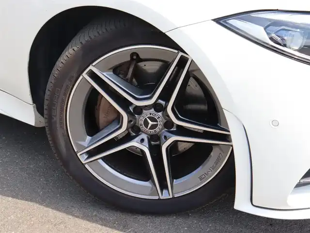 メルセデス・ベンツ ＣＬＳ２２０ｄ スポーツ エクスクルーシブPKG 宮城県 2018(平30)年 5.9万km ダイヤモンドホワイト 純正ナビＴＶ/・フルセグ・ＢＴ・ＵＳＢ/バック・３６０℃カメラ/・リモートパーキングアシスト/レーダーセーフティ/・アクティブブレーキアシスト/・アテンションアシスト/・レーンチェンジアシスト/アダプティブクルーズコントロール/ダイナミックセレクト/サンルーフ/左右メモリー機能付きパワーシート/・エアシート・シートヒーター/全席シートヒーター/ブルメスターサウンド/エアサスペンション/パヒュームアトマイザー/パワートランク/フットトランクオープナー/パドルシフト/アンビエントライト/ＬＥＤヘッドライト/・オートライト・オートハイビーム
