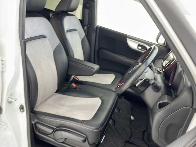 ホンダ Ｎ ＯＮＥ RS 沖縄県 2018(平30)年 3.8万km パールⅡ 社外ナビ　【AVIC-RZ901】/　(フルセグＴＶ　DVD　CD　Ｂｌｕｅｔｏｏｔｈ)　/バックカメラ　/ドライブレコーダー　/ハーフレザーシート　/クルーズコントロール　/横滑り防止機能　/プッシュスタート　/スマートキー　/純正１５インチアルミホイール　/ＥＴＣ