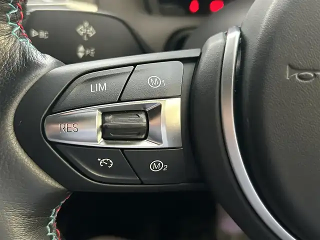 ＢＭＷ Ｍ２ コンペティション 茨城県 2019(令1)年 2.3万km ホッケンハイムシルバー 禁煙車/純正HDDナビ/バックカメラ/ETC/純正ドライブレコーダー/REMUSマフラー/3D Designスポーツステアリング/BMW Studieワイドルームミラー/harman/kardonサウンドシステム/3.0L直6エンジン(アルミ合金製クランクケース)/BMW Mツインターボテクノロジー/パラレルツインターボチャージャー/高精度ダイレクトインジェクションシステム/バルブトロニック/ダブルVANOS/アクティブMディファレンシャル/Mスポーツブレーキシステム/MライトアロイホイールYスポークスタイリング788M(鍛造)/衝突回避・被害軽減ブレーキ/前車接近警告機能/レーンディパーチャーウォーニング/フロント・リヤPDC/クルーズコントロール/アダプティブLEDヘッドライト/オートライト/レインセンサー/リヤフォグランプ/ダコタレザーMスポーツシート/前席パワーシート・シートヒーター/運転席ポジションメモリー/ステアリングスイッチ/ドライブモード(SPORT PLUS・SPORT・CONFORT)/純正フロアマット/プッシュスタート/M・ドアミラー(リバース連動機能付)/新車保証書・取扱説明書/スペアキー