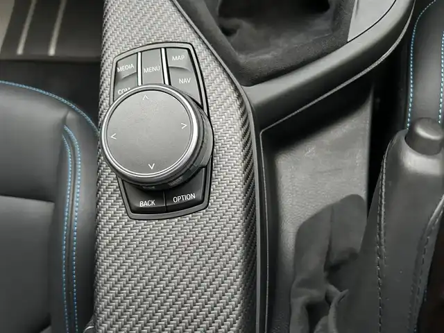 ＢＭＷ Ｍ２ コンペティション 茨城県 2019(令1)年 2.3万km ホッケンハイムシルバー 禁煙車/純正HDDナビ/バックカメラ/ETC/純正ドライブレコーダー/REMUSマフラー/3D Designスポーツステアリング/BMW Studieワイドルームミラー/harman/kardonサウンドシステム/3.0L直6エンジン(アルミ合金製クランクケース)/BMW Mツインターボテクノロジー/パラレルツインターボチャージャー/高精度ダイレクトインジェクションシステム/バルブトロニック/ダブルVANOS/アクティブMディファレンシャル/Mスポーツブレーキシステム/MライトアロイホイールYスポークスタイリング788M(鍛造)/衝突回避・被害軽減ブレーキ/前車接近警告機能/レーンディパーチャーウォーニング/フロント・リヤPDC/クルーズコントロール/アダプティブLEDヘッドライト/オートライト/レインセンサー/リヤフォグランプ/ダコタレザーMスポーツシート/前席パワーシート・シートヒーター/運転席ポジションメモリー/ステアリングスイッチ/ドライブモード(SPORT PLUS・SPORT・CONFORT)/純正フロアマット/プッシュスタート/M・ドアミラー(リバース連動機能付)/新車保証書・取扱説明書/スペアキー