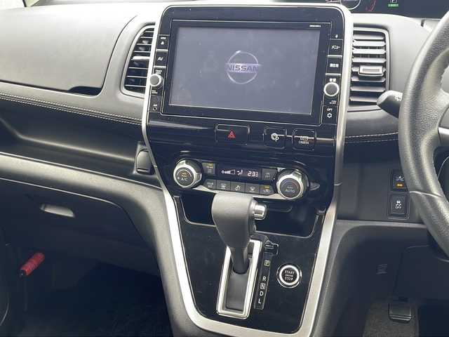 日産 セレナ ハイウェイスター 青森県 2016(平28)年 9.5万km マルーンレッド 2トーン 4WD/セーフティパックA/快適パック/純正9インチナビ・フルセグTV/CD・DVD・Bluetooth・SD/純正フリップダウンモニター/アラウンドビューモニター/インテリジェントパーキングアシスト/両側パワースライドドア/エマージェンシーブレーキ/クルーズコントロール/フロント・バックソナー/サイド・カーテンエアバッグ/前後ドライブレコーダー/ビルトインETC/2.3列目USB電源ソケット/3列目シートスライド/LEDヘッドライト/フォグランプ/純正15インチアルミ