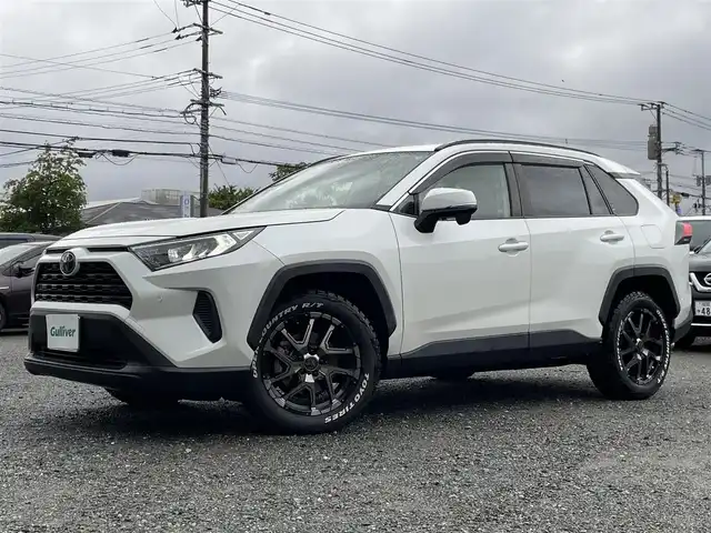 トヨタ ＲＡＶ４ X 福岡県 2020(令2)年 3.3万km ホワイトパールクリスタルシャイン 純正8インチディスプレイオーディオナビバックカメラトヨタセーフティセンスコーナーセンサーBSMUSBポートレーダークルコンデジタルインナーミラーETC純正フロアマット純正LEDヘッドライトスマートキープッシュスタート