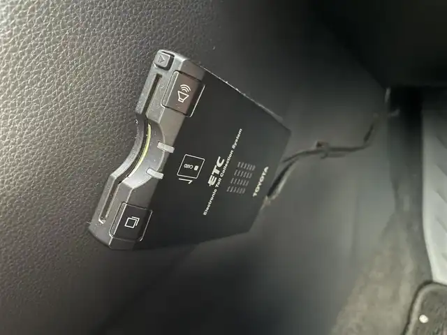 トヨタ ＲＡＶ４ X 福岡県 2020(令2)年 3.3万km ホワイトパールクリスタルシャイン 純正8インチディスプレイオーディオナビバックカメラトヨタセーフティセンスコーナーセンサーBSMUSBポートレーダークルコンデジタルインナーミラーETC純正フロアマット純正LEDヘッドライトスマートキープッシュスタート