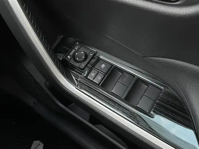 トヨタ ＲＡＶ４ X 福岡県 2020(令2)年 3.3万km ホワイトパールクリスタルシャイン 純正8インチディスプレイオーディオナビバックカメラトヨタセーフティセンスコーナーセンサーBSMUSBポートレーダークルコンデジタルインナーミラーETC純正フロアマット純正LEDヘッドライトスマートキープッシュスタート