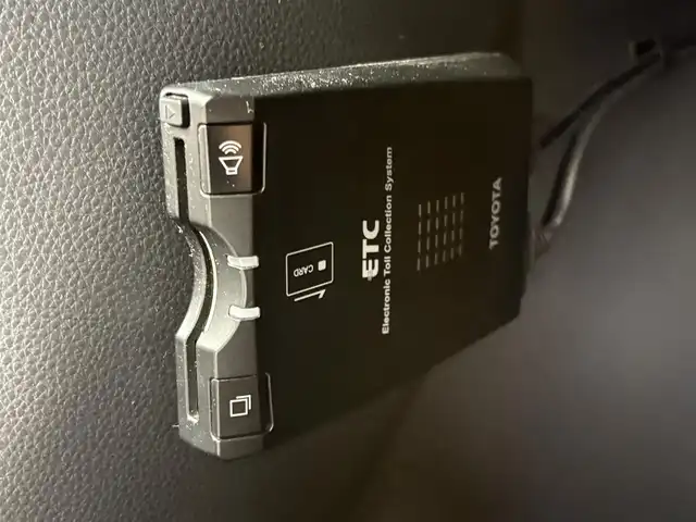 トヨタ ＲＡＶ４ X 大分県 2020(令2)年 3.4万km ホワイトパールクリスタルシャイン ・純正8インチディスプレイオーディオナビ/・バックカメラ/・トヨタセーフティセンス/・コーナーセンサー/・BSM/・USBポート/・レーダークルコン/・デジタルインナーミラー/・ETC/・純正フロアマット/・純正LEDヘッドライト/・スマートキー/・プッシュスタート