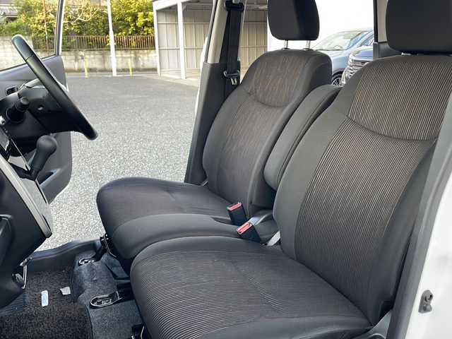 日産 デイズ ハイウェイスターG ターボ 東京都 2016(平28)年 4.3万km ホワイトパール メモリナビ/ワンセグテレビ/アラウンドビューモニター/プッシュスタート/ETC/純正15インチAW