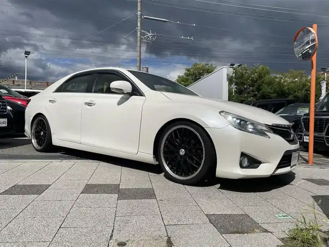 トヨタ マークＸ 250G 兵庫県 2013(平25)年 8.5万km ホワイトパールクリスタルシャイン (株)IDOMが運営する【じしゃロン西宮店】の自社ローン専用車両になります。こちらは現金またはオートローンご利用時の価格です。自社ローンご希望の方は別途その旨お申付け下さい/＊ETC/＊バックカメラ/＊フルセグ/＊パワーシート/＊ハーフレザー/＊横滑り防止装置/＊オートライト
