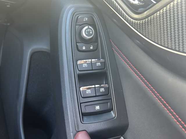 スバル レヴォーグ 1．8STIスポーツ EX 千葉県 2021(令3)年 5.5万km ピュアレッド ワンオーナー/スバルアイサイトテクノロジー/・衝突軽減ブレーキ/・レーダークルーズコントロール/・ステアリング連動ヘッドランプ/・横滑り防止/・オートライト/・SOSコール/・サイドカメラ/・バックカメラ/純正11.6インチナビ/・AM/FM/フルセグTV/・Bluetooth/USB/AUX/赤レザーシート/パドルシフト/パワーシート前席/シートヒーター前席/後席/シートメモリー/パワーバックドア/LEDヘッドライト/LEDフォグランプ/ETC/純正ラバーフロアマット/純正ドアバイザー/電動パーキング/プッシュスタート/スマートキー/スペアキー/保証書/取扱説明書