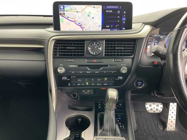 レクサス ＲＸ 450h 道央・札幌 2021(令3)年 5.6万km グラファイトブラックガラスフレーク ・4WD/・サンルーフ/・純正ナビ/・BT&CD&DVD&Miracast&フルセグTV/・AppleCarPlay&AndroidAuto/・全方位カメラ/・パワーバックドア/・レクサスセーフティーシステム/・オートクルーズコントロール/・ブラインドスポットモニター/・パドルシフト/・レザーシート/・前席パワーシート/・前席シートヒーター&ベンチレーション/・ステアリングヒーター/・ステアリングスイッチ/・ミラーヒーター/・ビルトインETC2.0/・AC100V/・社外ドラレコ前後/・3眼LEDヘッドライト/・オートライト/・オートマチックハイビーム/・LEDフォグライト/・TVキャンセラー/・スマートキー（カードキー）/・スペアキー/・保証書/・取扱説明書