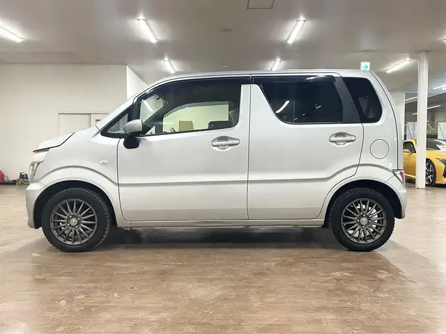 スズキ ワゴンＲ FA 道央・札幌 2018(平30)年 11.3万km シルキーシルバーメタリック 4WD/寒冷地仕様/横滑り防止/社外CDオーディオ/シートヒーター（D席）/ミラーヒーター/ETC/リモコンキー/スペアキー/フロアマット/ドアバイザー/サマータイヤセット積込み　/　155/65/14　2018年製3mm/保証書/取扱説明書