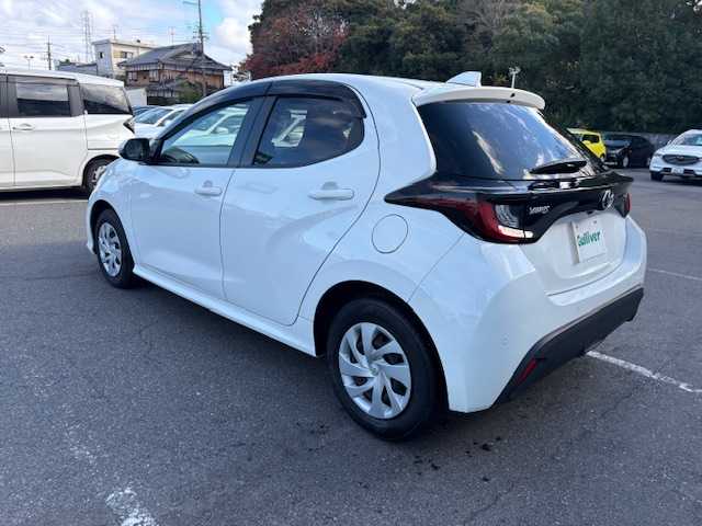 トヨタ ヤリス X 大阪府 2020(令2)年 2.7万km スーパーホワイトⅡ 純正ディスプレイオーディオ/Bluetooth/ナビ/USB/Miracast/バックカメラ/トヨタセーフティセンス/前後ドライブレコーダー/ステアリングスイッチ/リモコンキー/電動格納ミラー