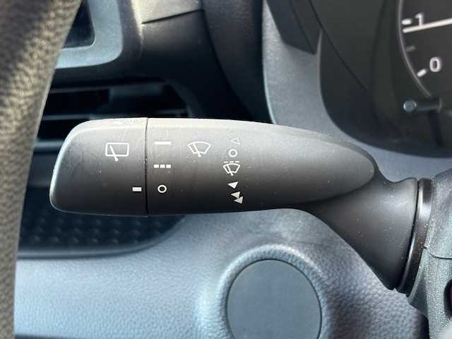 トヨタ ヤリス X 大阪府 2020(令2)年 2.7万km スーパーホワイトⅡ 純正ディスプレイオーディオ/Bluetooth/ナビ/USB/Miracast/バックカメラ/トヨタセーフティセンス/前後ドライブレコーダー/ステアリングスイッチ/リモコンキー/電動格納ミラー