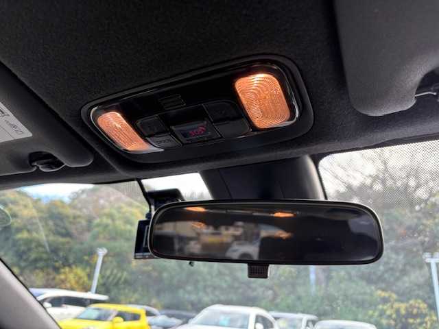 トヨタ ヤリス X 大阪府 2020(令2)年 2.7万km スーパーホワイトⅡ 純正ディスプレイオーディオ/Bluetooth/ナビ/USB/Miracast/バックカメラ/トヨタセーフティセンス/前後ドライブレコーダー/ステアリングスイッチ/リモコンキー/電動格納ミラー