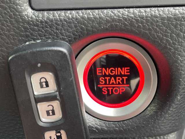 ホンダ Ｎ ＢＯＸ カスタム L 岡山県 2021(令3)年 2.6万km クリスタルブラックパール 純正8インチナビ　VXU-217NBi/フルセグTV、Bluetooth、CD、DVD、AM、FM/バックカメラ/ETC/前方ドライブレコーダー/前席シートヒーター/片側パワースライドドア/レーダークルーズコントロール/ホンダセンシング/シートバックテーブル/リアロールサンシェード