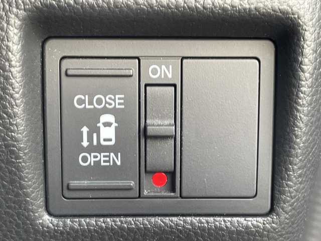 ホンダ Ｎ ＢＯＸ カスタム L 岡山県 2021(令3)年 2.6万km クリスタルブラックパール 純正8インチナビ　VXU-217NBi/フルセグTV、Bluetooth、CD、DVD、AM、FM/バックカメラ/ETC/前方ドライブレコーダー/前席シートヒーター/片側パワースライドドア/レーダークルーズコントロール/ホンダセンシング/シートバックテーブル/リアロールサンシェード