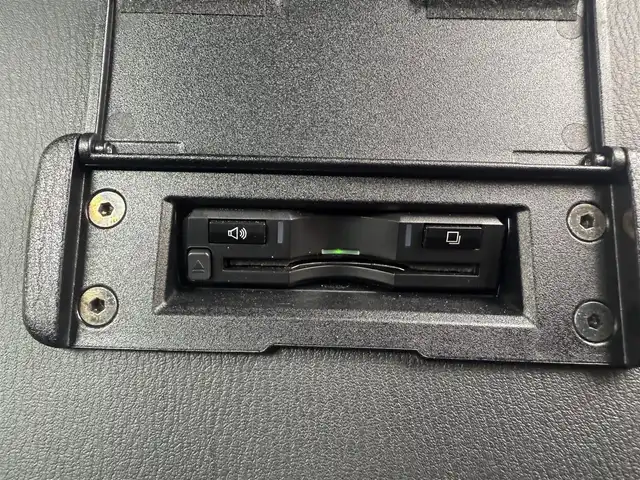 マツダ ロードスター RS 愛知県 2022(令4)年 3.3万km スノーフレイクホワイトパールマイカ /禁煙車//BOSEサウンドシステム//マツダスピードエアロ//マツダスピードストラッドタワーバー//インダクションサウンドエンサー//純正リアスポイラー//アルカンターラコンソールリッド・シフトブーツ//ドアデコレーションパネル・インパネデコレーション//フューエルフィラーデカール//ディスプレイオーディオ//フルセグ/Bluetooth/USB/CD/DVD/AUX//CarPlay/AndroidAuto//バックカメラ//ETC//RECAROシート//シートヒーター//スマートシティーブレーキサポート//ブラインドスポットモニター//車線逸脱警報システム//パーキングセンサー//クルーズコントロール//ビルシュタインショックアブソーバー//純正16インチアルミホイール//DSC//LEDオートヘッドライト//ハイビームコントロール//LEDアクセサリーランプ//フットランプ＆イルミネーション//カミングホームライト/リービングホームライト//プッシュスタート//スペアスマートキー//革巻きステアリング//ステアリモコン//チルト&テレスコピックステアリング//純正フロアマット//オートワイパー//自動防眩ミラー/純正親水ブルーミラー//保証書/取扱説明書//点検整備記録簿R4.7