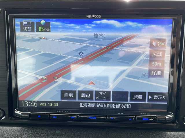 スズキ ジムニー XL 道東・釧路十勝 2024(令6)年 0.5万km ミディアムグレー 4WD/純正ナビ SKX-S808/　(AM/FM/CD/DVD/BT)/シートヒーター/純正16インチAW/純正フロアマット/ドアバイザー/アイドリングストップ/コーナーセンサー/レーンキープアシスト/ダウンヒルアシスト/オートライト/フォグランプ/盗難防止装置/ABS/横滑り防止装置/スペアキー/取扱説明書