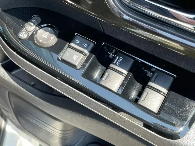 ホンダ Ｎ ＢＯＸ カスタム G L ホンダセンシング 岩手県 2018(平30)年 6.9万km プレミアムホワイトパールⅡ 4WD/ホンダセンシング/　・衝突軽減ブレーキ/　・路外逸脱抑制機能/　・アダプティブクルーズコントロール/　・車線維持支援システム/純正メモリナビ/　　CD/DVD/Bt/SD/USB/フルセグTV/バックカメラ/片側パワースライドドア/LEDオートライト/フォグランプ/シートヒーター/純正14インチアルミホイール/コーナーセンサー/スマートキー/ビルトインETC