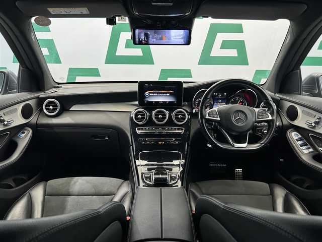 メルセデス・ベンツ ＧＬＣ２２０ d 4マチックスポーツ 本革 鹿児島県 2017(平29)年 7.5万km グレー アクティブブラインドスポットアシスト/360°カメラシステム/純正ナビ/（CD/フルセグ/Bluetooth/SD）/ETC/デジタルインナーミラー型前後ドライブレコーダー/ステアリングリモコン/ステアリングパイロット/ディスタンスパイロット/パドルシフト/ハーフレザーシート/前席パワーシート/全席シートヒーター/シートメモリ/パワーバックドア/ヘッドアップディスプレイ/純正HIDヘッドライト/オートライト/純正フロアマット/純正19インチアルミ/保証書&取扱説明書