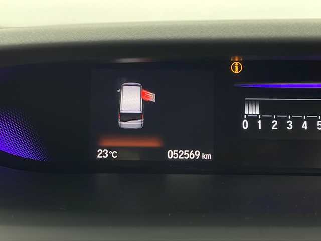 ホンダ ステップワゴン スパーダ クルスピセンシング 鹿児島県 2018(平30)年 5.3万km プレミアムスパークルブラックパール 純正９インチナビ　/（AM/FM/CD/DVD/Bluetooth/HDMI）/フリップダウンモニター　/Honda SENSING/・衝突軽減ブレーキ/誤発進抑制機能/・歩行者事故低減ステアリング/路外逸脱抑制機能/・アダプティブ・クルーズ・コントロール/・LKAS〈車線維持支援システム〉/全方位カメラ　/ビルトインＥＴＣ　/両側パワースライドドア　/シートヒーター　/ドラレコ　/オートライト/わくわくゲート/スマートキー /純正AW17インチ