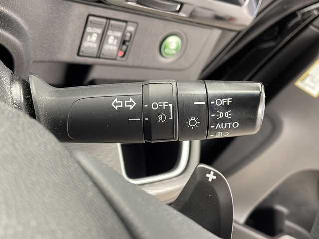 ホンダ ステップワゴン スパーダ クルスピセンシング 鹿児島県 2018(平30)年 5.3万km プレミアムスパークルブラックパール 純正９インチナビ　/（AM/FM/CD/DVD/Bluetooth/HDMI）/フリップダウンモニター　/Honda SENSING/・衝突軽減ブレーキ/誤発進抑制機能/・歩行者事故低減ステアリング/路外逸脱抑制機能/・アダプティブ・クルーズ・コントロール/・LKAS〈車線維持支援システム〉/全方位カメラ　/ビルトインＥＴＣ　/両側パワースライドドア　/シートヒーター　/ドラレコ　/オートライト/わくわくゲート/スマートキー /純正AW17インチ