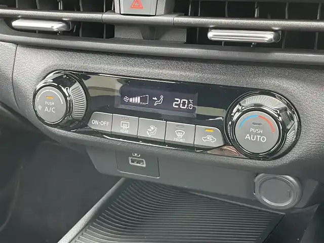 日産 オーラ ニスモ 宮崎県 2022(令4)年 2.4万km ピュアホワイトパール / スーパーブラック 2トーン 純正ナビ/（CD/DVD/AM/FM/BT/USB)/フルセグTV/バックカメラ/アランドビューカメラ/ステアリングスイッチ/ドライブレコーダー/デジタルインナーミラー/ブラインドスポットモニタ/ビルトインETC