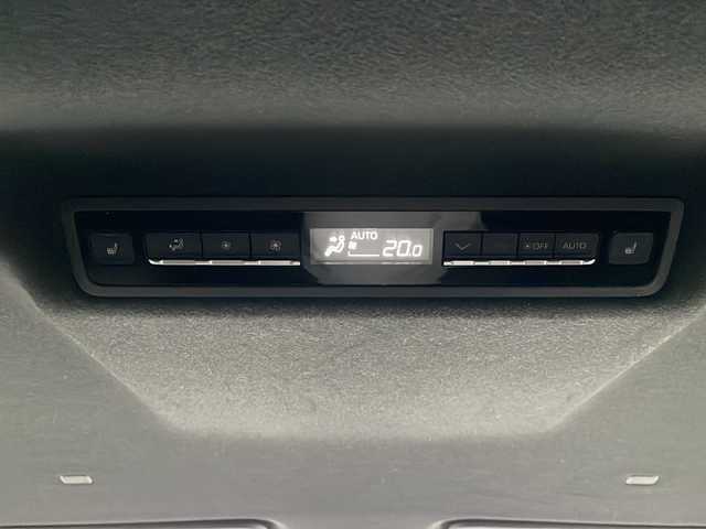 トヨタ ヴォクシー ハイブリッド S－Z 山形県 2023(令5)年 4万km アティチュードブラックマイカ GRエアロ(F/S/R)/トヨタチームメイト/・アドバンストドライブ/・アドバンストパーク/快適便利パッケージHigh/・両側ハンズフリーデュアルパワースライドドア/・パワーバックドア/・ステアリングヒーター/・前席/2列目シートヒーター/・2列目オットマン/・デュアルオートエアコン（ナノイーXあり）/ドライビングサポートパッケージ/・カラーヘッドアップディスプレイ/・デジタルインナーミラー/ディスプレイオーディオプラス/フルセグTV/パノラミックビューモニター/レーダークルーズコントロール/クリアランスソナー/トヨタセーフティセンス/・プリクラッシュセーフティ/・レーントレーシングアシスト/・レーンディパーチャーアラート/・オートマチックハイビーム/・ロードサインアシスト/・ドライバー異常時対応システム/・プロアクティブドライビングアシスト/・発進遅れ告知機能/AC100V電源/パーキングサポートブレーキ(前後静止物)/LEDヘッドランプ/革巻きステアリング/ステアリングスイッチ/ビルトインETC2.0/合皮/ファブリックコンビシート/スマートエントリー/スタートシステム/禁煙車