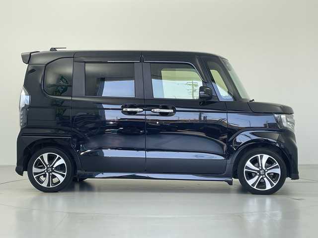 ホンダ Ｎ ＢＯＸ カスタム L ターボ 愛知県 2021(令3)年 4.4万km クリスタルブラックパール ホンダセンシング/衝突軽減ブレーキ/誤発進抑制機能/アダプティブクルーズコントロール/歩行者事故低減ステアリング/路外逸脱抑制機能/車線維持支援システム/先行車発進のお知らせ/標識認識システム/オートハイビーム/パーキングセンサー/純正ナビ/バックカメラ/フルセグTV/純正アルミホイール/ドライブレコーダー/スマートキー/プッシュスタート/ハーフレザーシート/シートヒーター/LEDヘッドライト