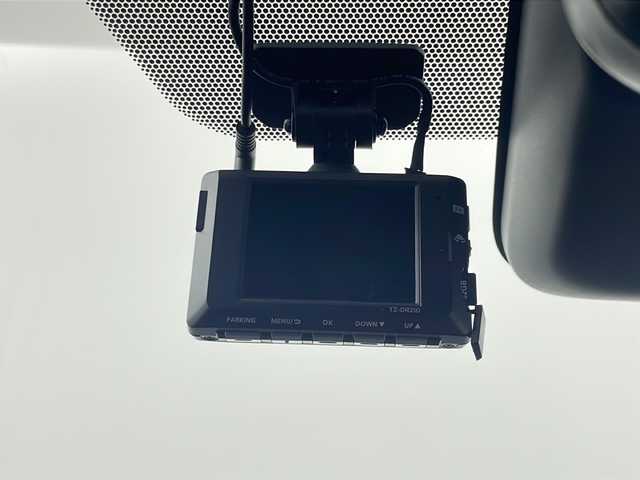 トヨタ アルファードハイブリット Z 埼玉県 2024(令6)年 0.5万km プラチナホワイトパールマイカ ユニバーサルステップ　/純正ディスプレイオーディオ　/全方位カメラ　/ＢＳＭ　/ワイヤレス充電器　/前後ドライブレコーダー　/ビルトインＥＴＣ２．０　/メモリ付きパワーシート/シートヒーター/エアシート/ステアリングヒーター/電動リアゲート　/レーダークルーズコントロール/アドバンストパーク＋PKSB/パドルシフト/オットマン/両側パワースライドドア/純正アルミホイール/純正フロアマット/LEDヘッドライト/オートマティックハイビーム/フォグランプ