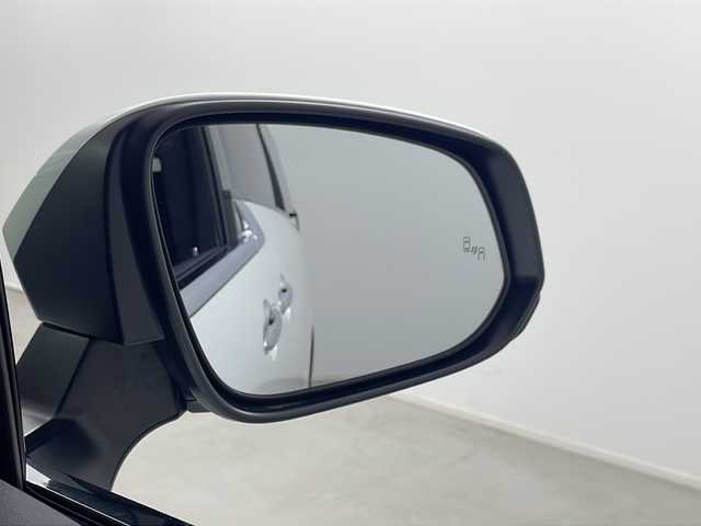 トヨタ アルファードハイブリット Z 埼玉県 2024(令6)年 0.5万km プラチナホワイトパールマイカ ユニバーサルステップ　/純正ディスプレイオーディオ　/全方位カメラ　/ＢＳＭ　/ワイヤレス充電器　/前後ドライブレコーダー　/ビルトインＥＴＣ２．０　/メモリ付きパワーシート/シートヒーター/エアシート/ステアリングヒーター/電動リアゲート　/レーダークルーズコントロール/アドバンストパーク＋PKSB/パドルシフト/オットマン/両側パワースライドドア/純正アルミホイール/純正フロアマット/LEDヘッドライト/オートマティックハイビーム/フォグランプ