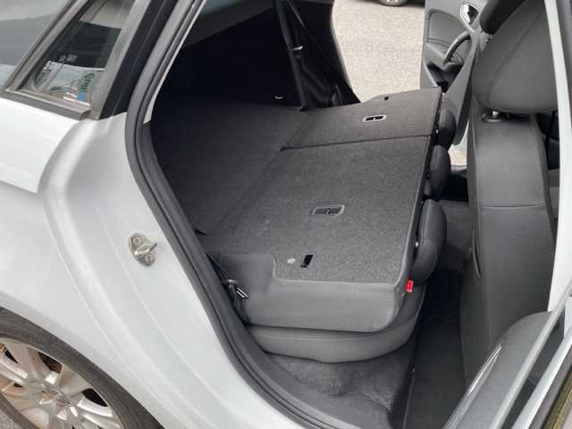 アウディ Ａ１ スポーツバック 1．4TFSI 神奈川県 2012(平24)年 5万km グレイシアホワイトメタリック ・純正アルミホイール/・社外ナビ/・キセノンヘッドライト/・ドライブレコーダー/・ETC/・純正フロアマット/・プッシュスタート