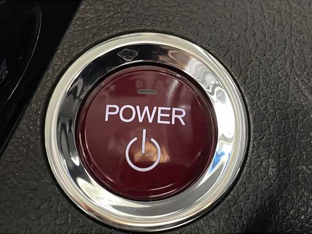 ホンダ ヴェゼル ハイブリッド Z 沖縄県 2014(平26)年 7.9万km ミスティックグリーンパール 県外仕入　/禁煙車　/純正７インチナビ[VXM155VFi]/（ＢＴ，フルセグ，ＣＤ／ＤＶＤ，ラジオ）　/バックカメラ　/ルーフレール　/ハーフレザーシート　/運転席シートヒーター　/クルーズコントロール　/パドルシフト　/オートライト　/ETC/純正フロアマット/純正ドアバイザー/電子パーキングブレーキ/ＬＥＤヘッドライト/純正17インチアルミホイール